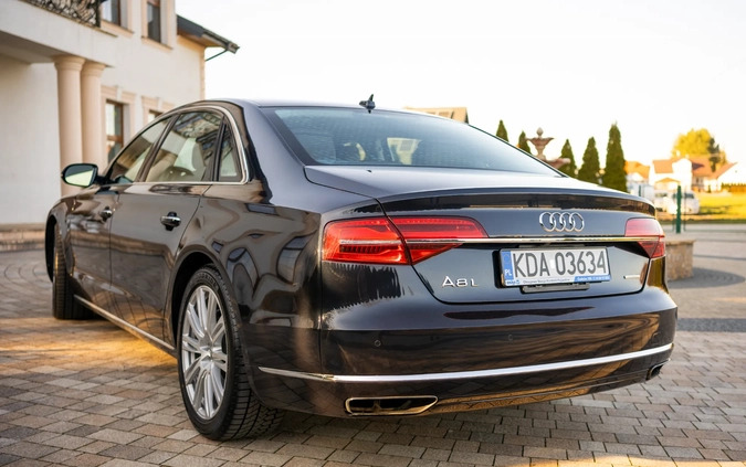 Audi A8 cena 108900 przebieg: 210000, rok produkcji 2015 z Dzierzgoń małe 596